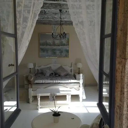 Bed & Breakfast La Vie En Rose Parranquet